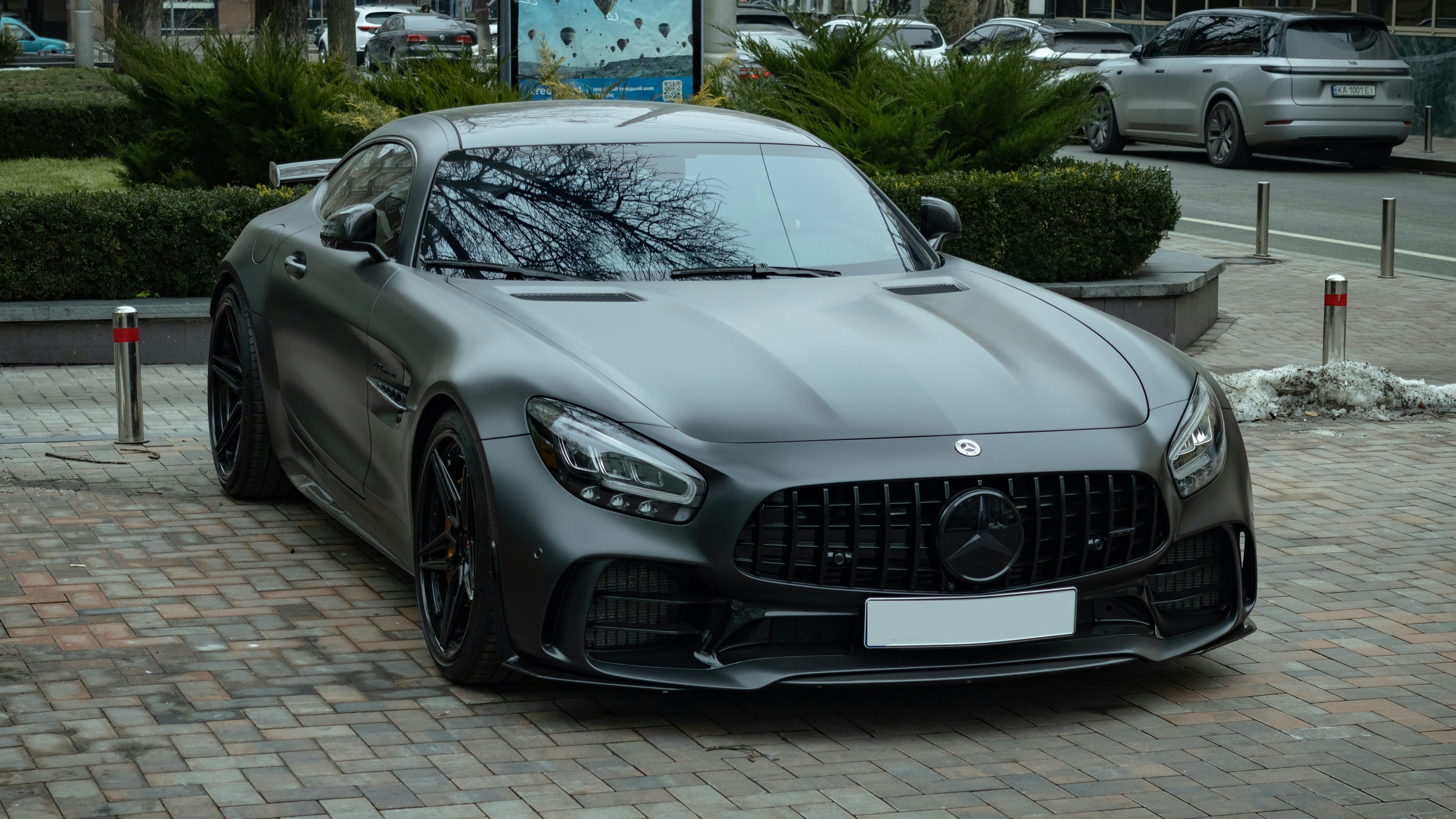 Mercedes AMG GT grijs